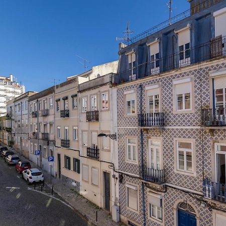 Comfort & Bright Apartment By Lovelystay Lisbon Bagian luar foto