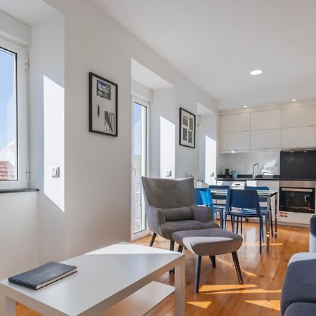 Comfort & Bright Apartment By Lovelystay Lisbon Bagian luar foto