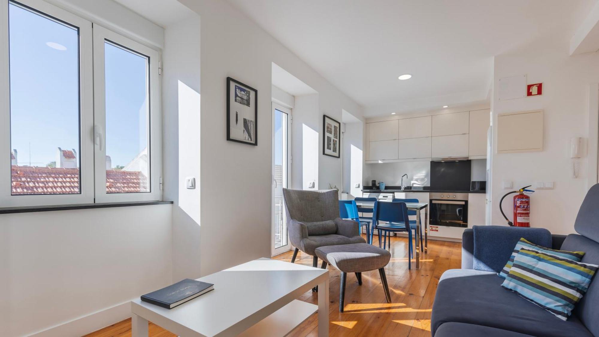 Comfort & Bright Apartment By Lovelystay Lisbon Bagian luar foto
