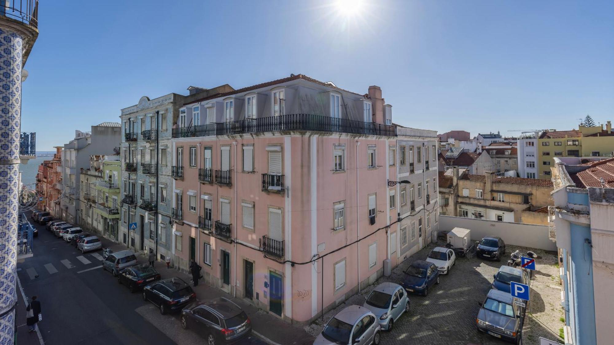 Comfort & Bright Apartment By Lovelystay Lisbon Bagian luar foto