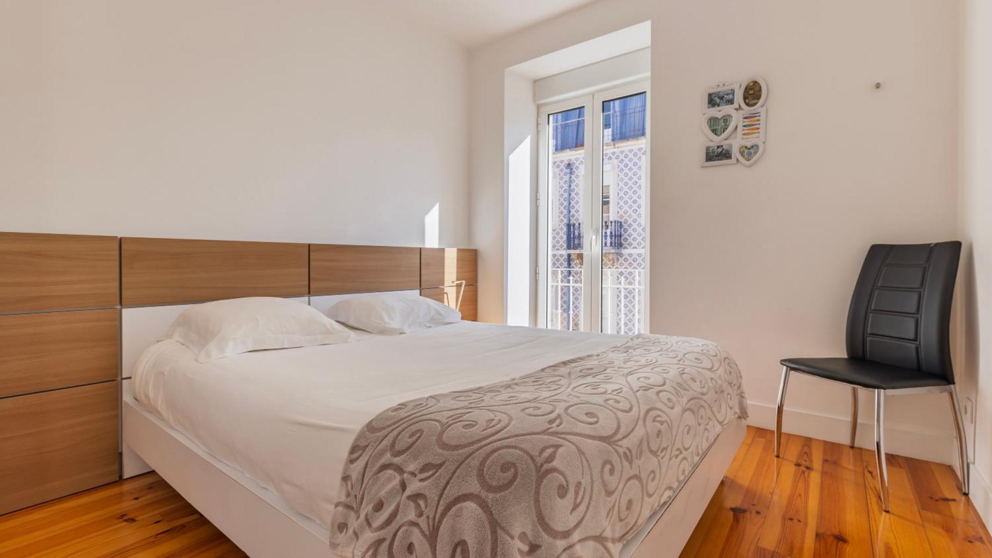 Comfort & Bright Apartment By Lovelystay Lisbon Bagian luar foto