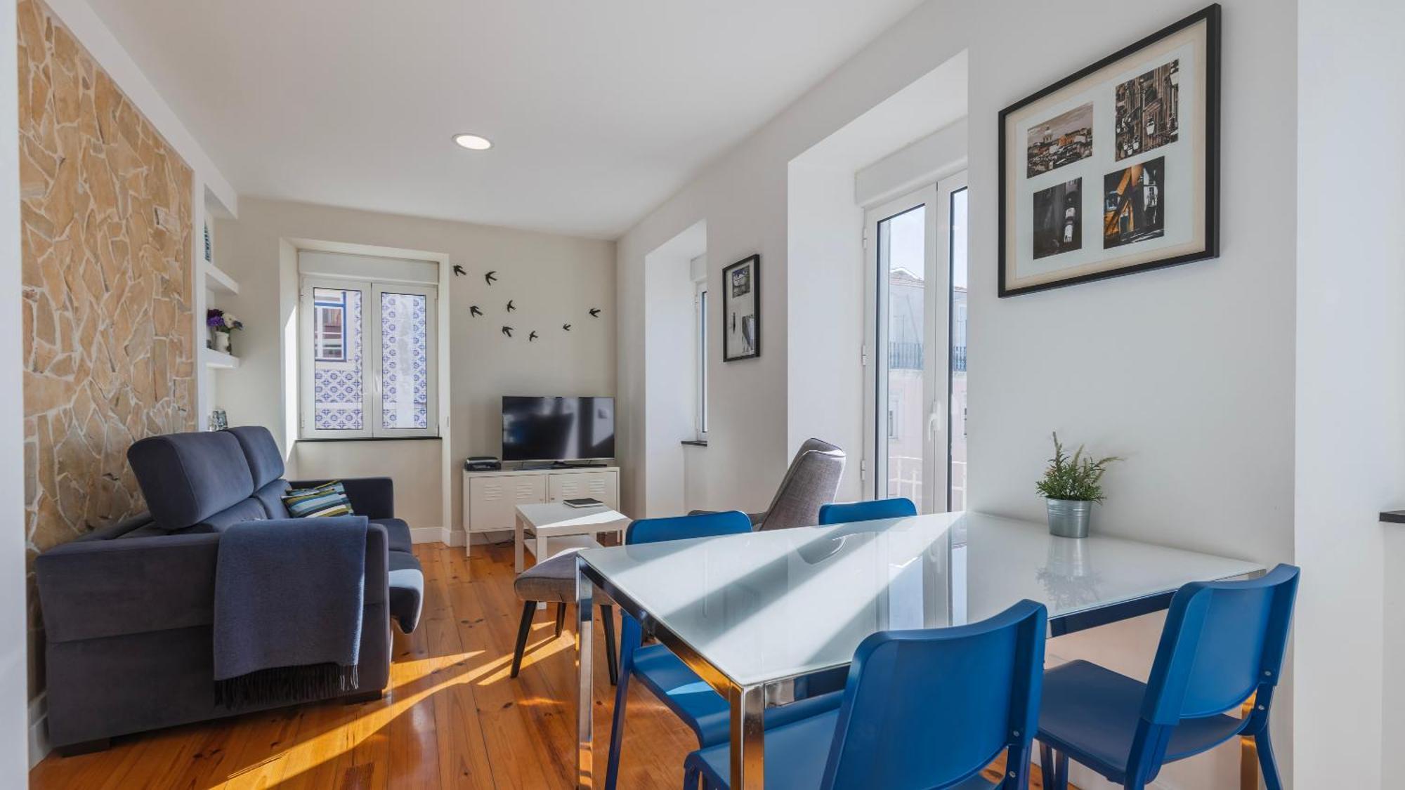 Comfort & Bright Apartment By Lovelystay Lisbon Bagian luar foto