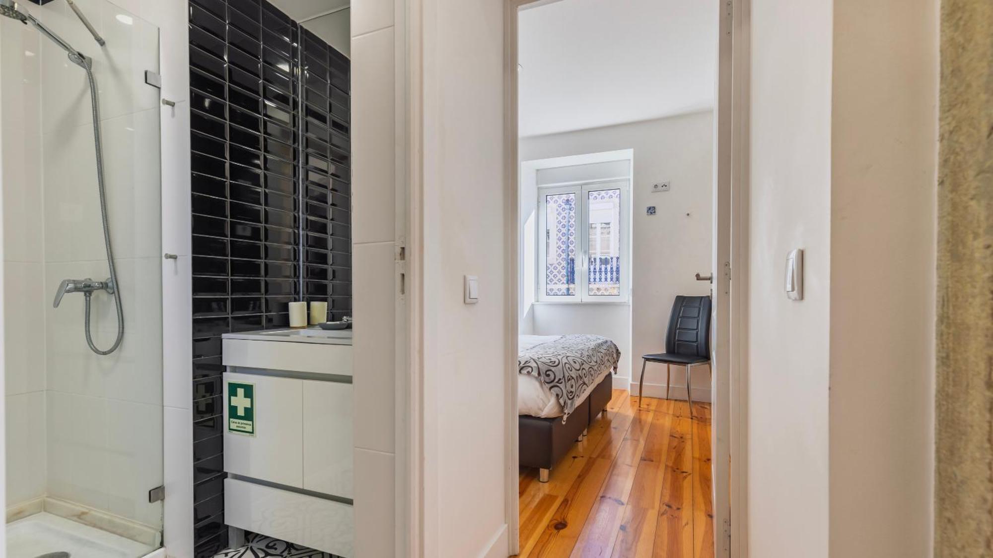 Comfort & Bright Apartment By Lovelystay Lisbon Bagian luar foto