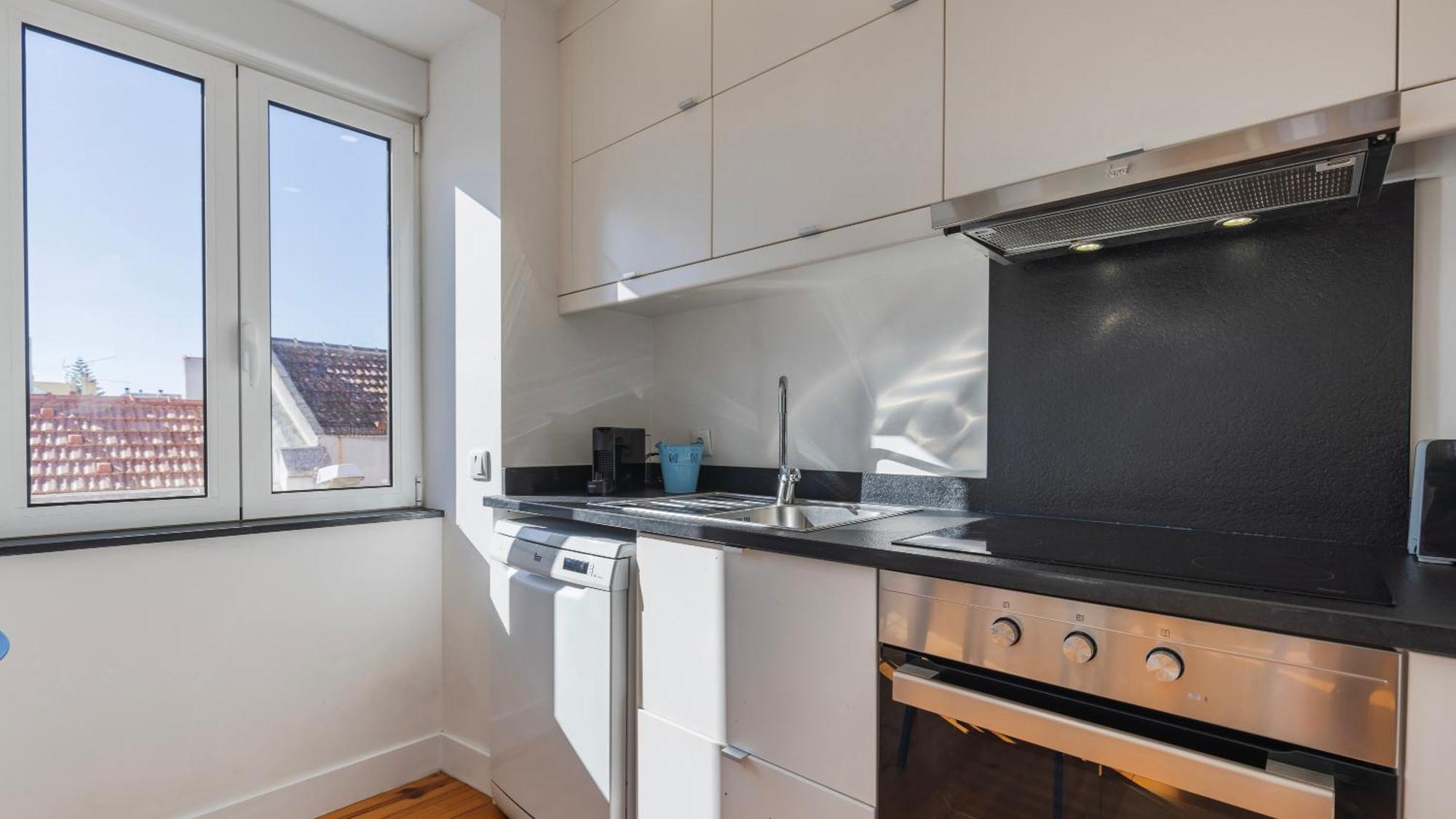 Comfort & Bright Apartment By Lovelystay Lisbon Bagian luar foto