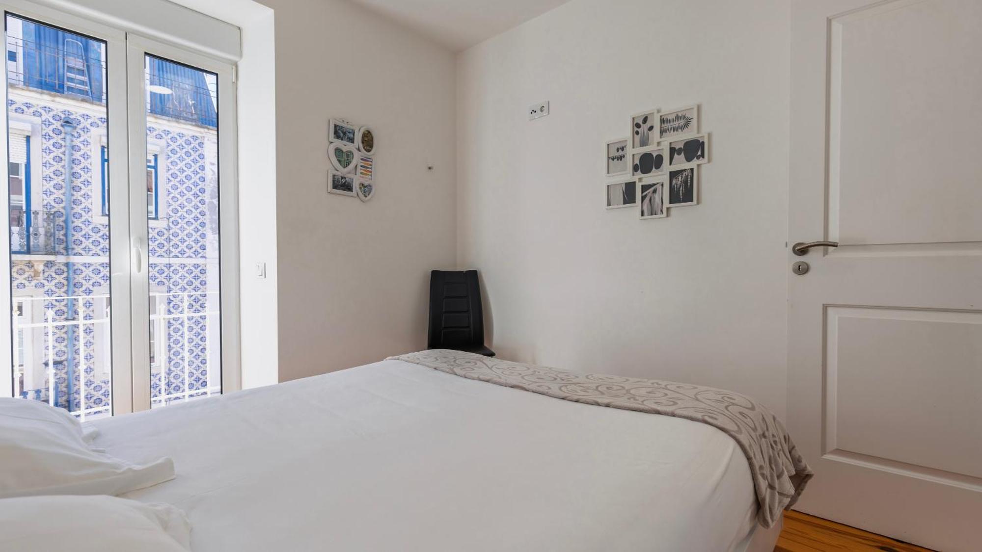 Comfort & Bright Apartment By Lovelystay Lisbon Bagian luar foto